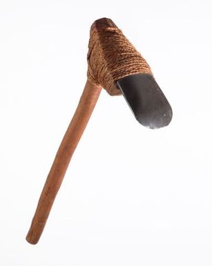 Toki uli (stone adzing tool)