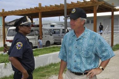 [Assignment: 48-DPA-SOI_K_Kwajalein_6-11-07] Pacific Islands Tour: Visit of Secretary Dirk Kempthorne [and aides] to Kwajalein Atoll, of the Republic of Marshall Islands [48-DPA-SOI_K_Kwajalein_6-11-07__DI14310.JPG]