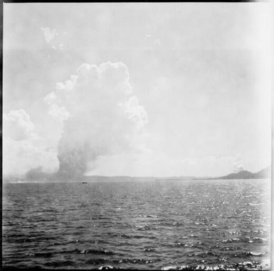 Plumes of smoke from Vulcan Island five days after the eruption, Rabaul Harbour, New Guinea, 1937, 2 / Sarah Chinnery