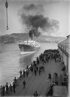 Ship Tahiti, Wellington Harbour