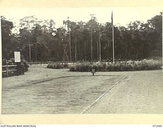 SOPUTA, NEW GUINEA. 1944-04-17. A SECTION OF THE SOPUTA WAR CEMETERY. THE CEMETERY CONTAINS AUSTRALIAN GRAVES FROM THE GONA, SANANANDA AND BUNA BATTLE AREAS. (JOINS NO.72448)