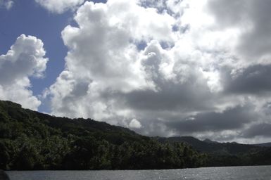 [Assignment: 48-DPA-SOI_K_Pohnpei_6-10-11-07] Pacific Islands Tour: Visit of Secretary Dirk Kempthorne [and aides] to Pohnpei Island, of the Federated States of Micronesia [48-DPA-SOI_K_Pohnpei_6-10-11-07__DI13956.JPG]