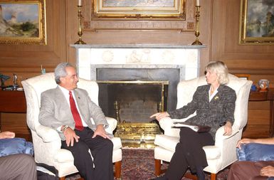 Secretary Gale Norton meeting with the Governor of American Samoa, Togiola Tulafono, left, at Department of Interior headquarters