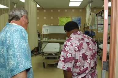 [Assignment: 48-DPA-SOI_K_Palau_6-7-9-07] Pacific Islands Tour: Visit of Secretary Dirk Kempthorne [and aides] to Palau Islands, Republic of Palau [48-DPA-SOI_K_Palau_6-7-9-07__DI12942.JPG]