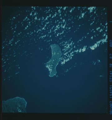 S41-87-082 - STS-041 - STS-41 earth observations
