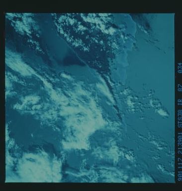 S38-87-034 - STS-038 - STS-38 earth observations