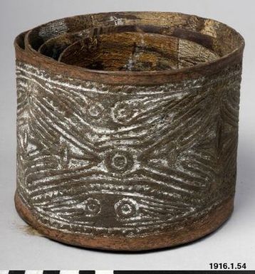 ["barkbälte, bälte, bark belt"]