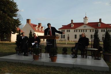 [Assignment: 48-DPA-01-12-09_SOI_K_Mt_Vernon] Visit of Secretary Dirk Kempthorne to Mount Vernon Estate and Gardens, Mount Vernon, Virginia, [for touring and announcement of the U.S. nomination of the George Washington home, along with the Papahanaumokuakea Marine National Monument in Hawaii, for inclusion on the United Nations Educational, Scientific, and Cultural Organization's (UNESCO's) World Heritage List. Joining Secretary Kempthorne for the announcement was James Rees, Executive Director of the Mount Vernon Estate and Gardens.] [48-DPA-01-12-09_SOI_K_Mt_Vernon_IOD_9450.JPG]