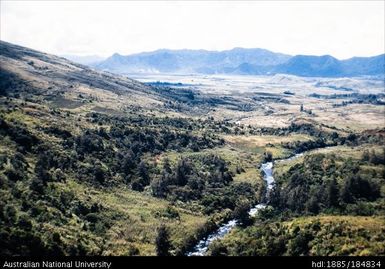 Mt Hagen - Baiyer Valley - Baiyer Valley from Pass