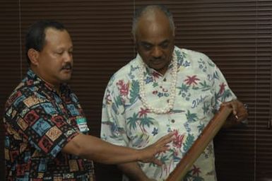 [Assignment: 48-DPA-SOI_K_Palau_6-7-9-07] Pacific Islands Tour: Visit of Secretary Dirk Kempthorne [and aides] to Palau Islands, Republic of Palau [48-DPA-SOI_K_Palau_6-7-9-07__DI12966.JPG]