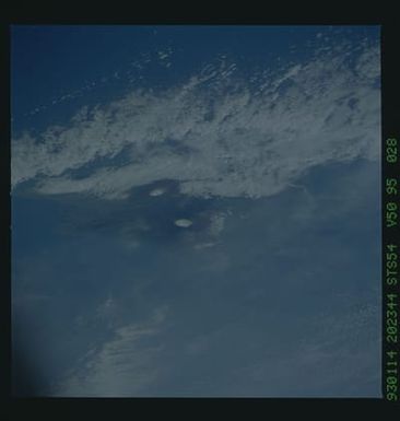 STS054-95-028 - STS-054 - Earth observations