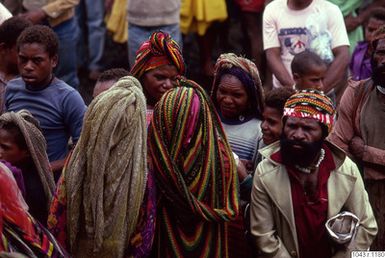 ["fotbollsmatch, åskådare, fotografi, photograph"]