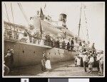 Passengers disembarking from the steamer "Ohio" at Honolulu, Hawaii, ca.1900-1907