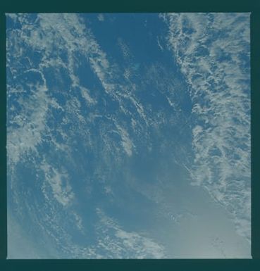 41C-33-1203 - STS-41C - Earth observations from shuttle Challenger taken during STS-41C