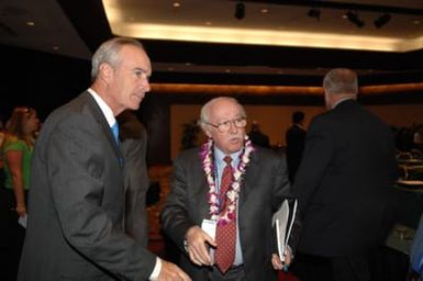 [Assignment: 48-DPA-09-29-08_SOI_K_Isl_Conf_PM] Insular Areas Health Summit [("The Future of Health Care in the Insular Areas: A Leaders Summit") at the Marriott Hotel in] Honolulu, Hawaii, where Interior Secretary Dirk Kempthorne [joined senior federal health officials and leaders of the U.S. territories and freely associated states to discuss strategies and initiatives for advancing health care in those communities.] [48-DPA-09-29-08_SOI_K_Isl_Conf_PM_DOI_0740.JPG]