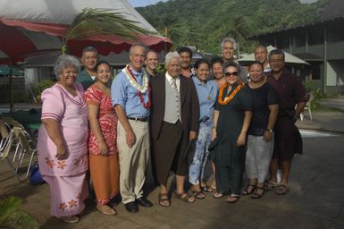 [Assignment: 48-DPA-SOI_K_Amer_Sam] Pacific Islands Tour: Visit of Secretary Dirk Kemmpthorne [and aides] to American Samoa, U.S. Territory [48-DPA-SOI_K_Amer_Sam__DI15606.JPG]