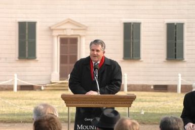 [Assignment: 48-DPA-01-12-09_SOI_K_Mt_Vernon] Visit of Secretary Dirk Kempthorne to Mount Vernon Estate and Gardens, Mount Vernon, Virginia, [for touring and announcement of the U.S. nomination of the George Washington home, along with the Papahanaumokuakea Marine National Monument in Hawaii, for inclusion on the United Nations Educational, Scientific, and Cultural Organization's (UNESCO's) World Heritage List. Joining Secretary Kempthorne for the announcement was James Rees, Executive Director of the Mount Vernon Estate and Gardens.] [48-DPA-01-12-09_SOI_K_Mt_Vernon_DOI_5679.JPG]