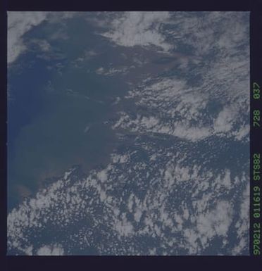 STS082-728-037 - STS-082 - Earth observations taken from shuttle orbiter Discovery during STS-82 mission