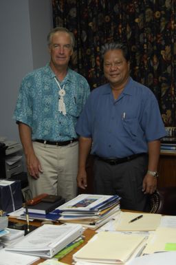 [Assignment: 48-DPA-SOI_K_Majuro_6-11-12-07] Pacific Islands Tour: Visit of Secretary Dirk Kempthorne [and aides] to Majuro Atoll, of the Republic of Marshall Islands [48-DPA-SOI_K_Majuro_6-11-12-07__DI14722.JPG]