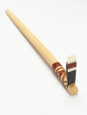 Mōlī (tattooing implement)