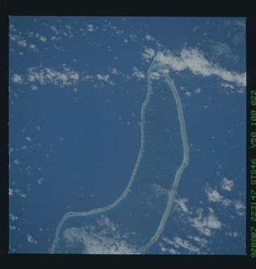 S46-100-022 - STS-046 - Earth observations from the shuttle orbiter Atlantis during STS-46