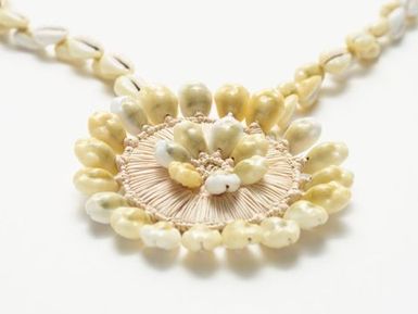 Malele (Tui, Necklace)