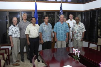 [Assignment: 48-DPA-SOI_K_Pohnpei_6-10-11-07] Pacific Islands Tour: Visit of Secretary Dirk Kempthorne [and aides] to Pohnpei Island, of the Federated States of Micronesia [48-DPA-SOI_K_Pohnpei_6-10-11-07__DI13660.JPG]