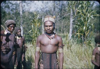 Some of our visitors; native of Kondambi passing through station : Minj Station, Wahgi Valley, Papua New Guinea, 1954 / Terence and Margaret Spencer