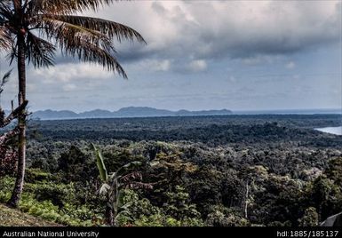 Coastal scenes: Kwaiapan Bay from Kulumadau