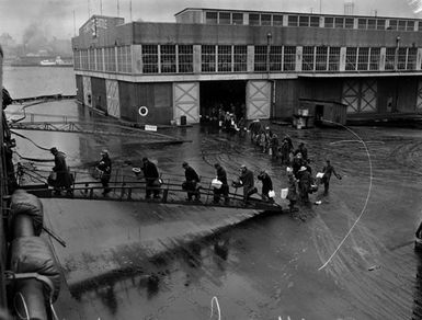 Japanese Americans board ship bound for Hawaii