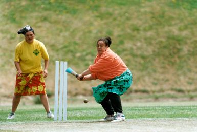 Vitoria Faasoo plays kirikiti