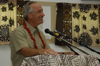 [Assignment: 48-DPA-SOI_K_Amer_Sam] Pacific Islands Tour: Visit of Secretary Dirk Kemmpthorne [and aides] to American Samoa, U.S. Territory [48-DPA-SOI_K_Amer_Sam__DI15166.JPG]