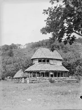 [View of a double-storey building]