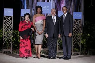 Barack Obama and Michelle Obama welcome Asia-Pacific Economic Cooperation leaders and spouses in Honolulu, Hawaii, November 12, 2011