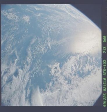 STS103-713-060 - STS-103 - Earth observations taken during the STS-103 mission