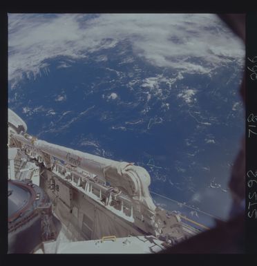 STS092-718-066 - STS-092 - STS-92 Earth observations and payload bay