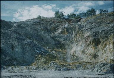 The thermal area (3) : Bwabwadana and Iamalele, D'Entrecasteaux Islands, Papua New Guinea, 1956-1958 / Terence and Margaret Spencer