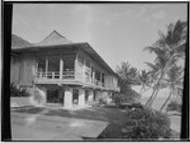 Hawaii: Damon residence. Exterior and Swimming pool