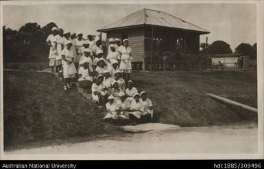 Pineapple Cannery Girls