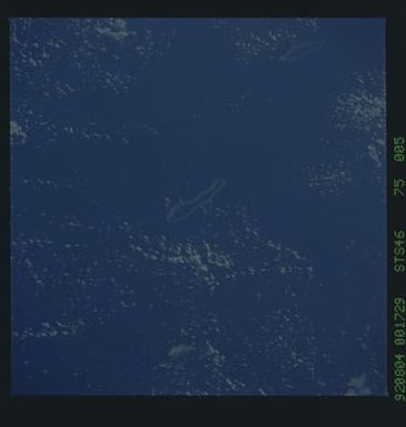 S46-75-005 - STS-046 - Earth observations taken from the shuttle orbiter Atlantis during STS-46