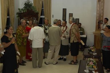 [Assignment: 48-DPA-SOI_K_Amer_Sam] Pacific Islands Tour: Visit of Secretary Dirk Kemmpthorne [and aides] to American Samoa, U.S. Territory [48-DPA-SOI_K_Amer_Sam__DI15438.JPG]