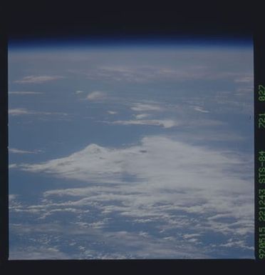 STS084-721-027 - STS-084 - Earth observations taken from shuttle orbiter Atlantis during STS-84 mission