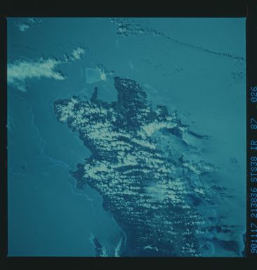 S38-87-026 - STS-038 - STS-38 earth observations