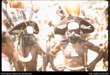 Men in traditional dress, Goroka Show