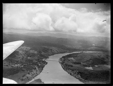 The Sigatoka River with bridge, roads and settlement, with forested mountains beyond, Viti Levu, Fiji