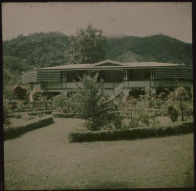 Chinnery's house, Malaguna Road, Rabaul, New Guinea, ca. 1935 / Sarah Chinnery