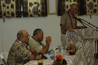 [Assignment: 48-DPA-SOI_K_Amer_Sam] Pacific Islands Tour: Visit of Secretary Dirk Kemmpthorne [and aides] to American Samoa, U.S. Territory [48-DPA-SOI_K_Amer_Sam__DI15165.JPG]