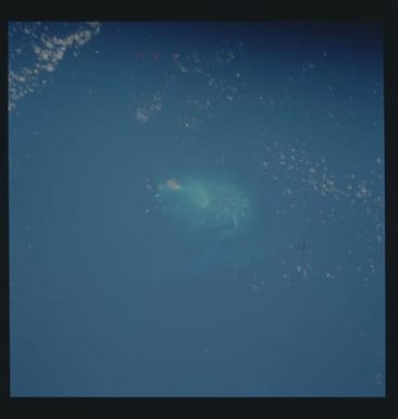 S39-609-005 - STS-039 - STS-39 earth observations