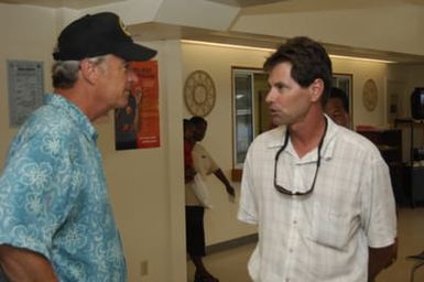 [Assignment: 48-DPA-SOI_K_Kwajalein_6-11-07] Pacific Islands Tour: Visit of Secretary Dirk Kempthorne [and aides] to Kwajalein Atoll, of the Republic of Marshall Islands [48-DPA-SOI_K_Kwajalein_6-11-07__DI14312.JPG]