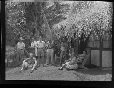 Jack Lynch and family, Tahiti